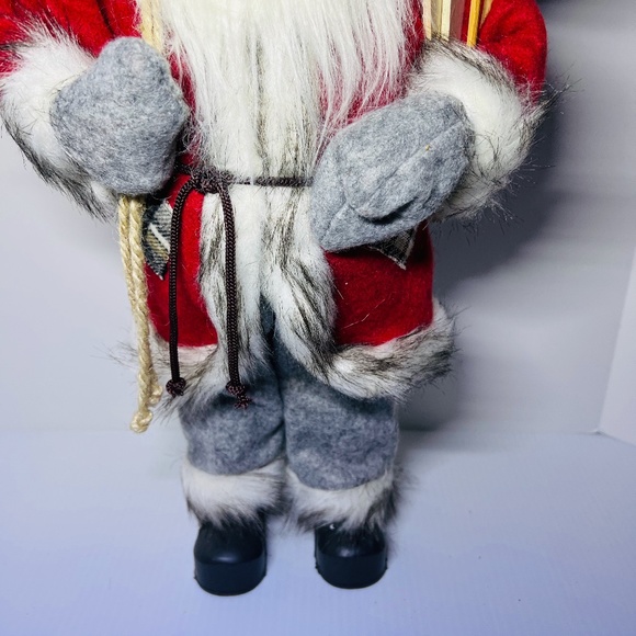 Hanna's Handiworks Santa Claus Figure Standing Holding Snow Skis 25" Red & Gray - Picture 11 of 16